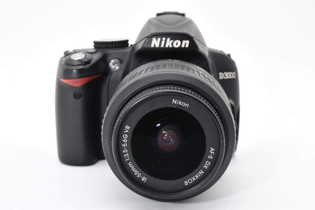 ■ 美品 ■ ニコン　Nikon D3000 18-55mm《S数1915枚》