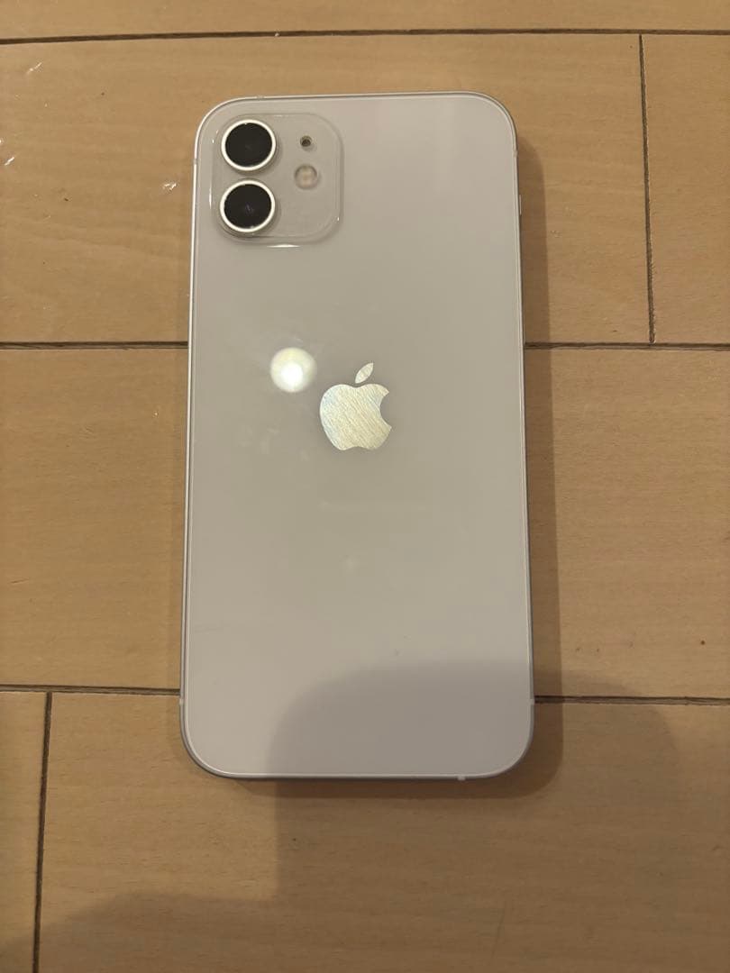 Apple iPhone 12 128GB ホワイト 本体