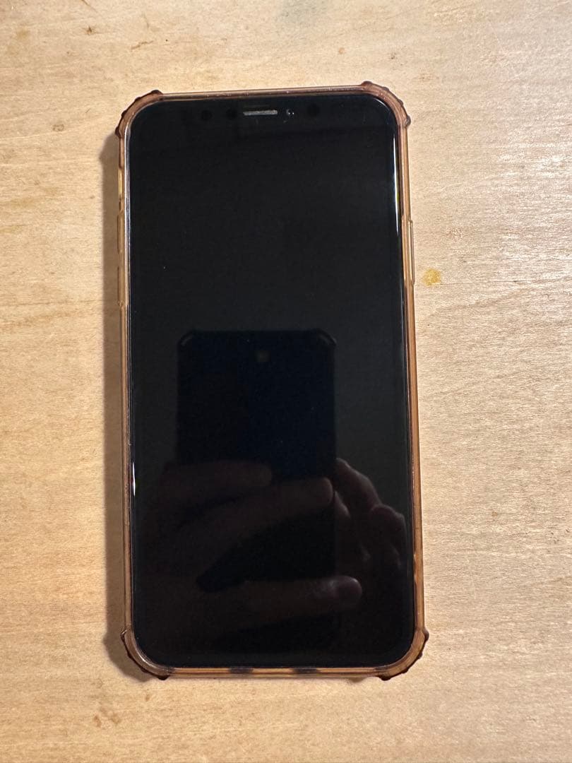 Apple iPhone Xs 64GB 画面と電池非正規のものに11月交換済
