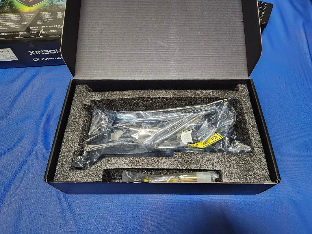 PHOENIX GeForce RTX 3070 本体