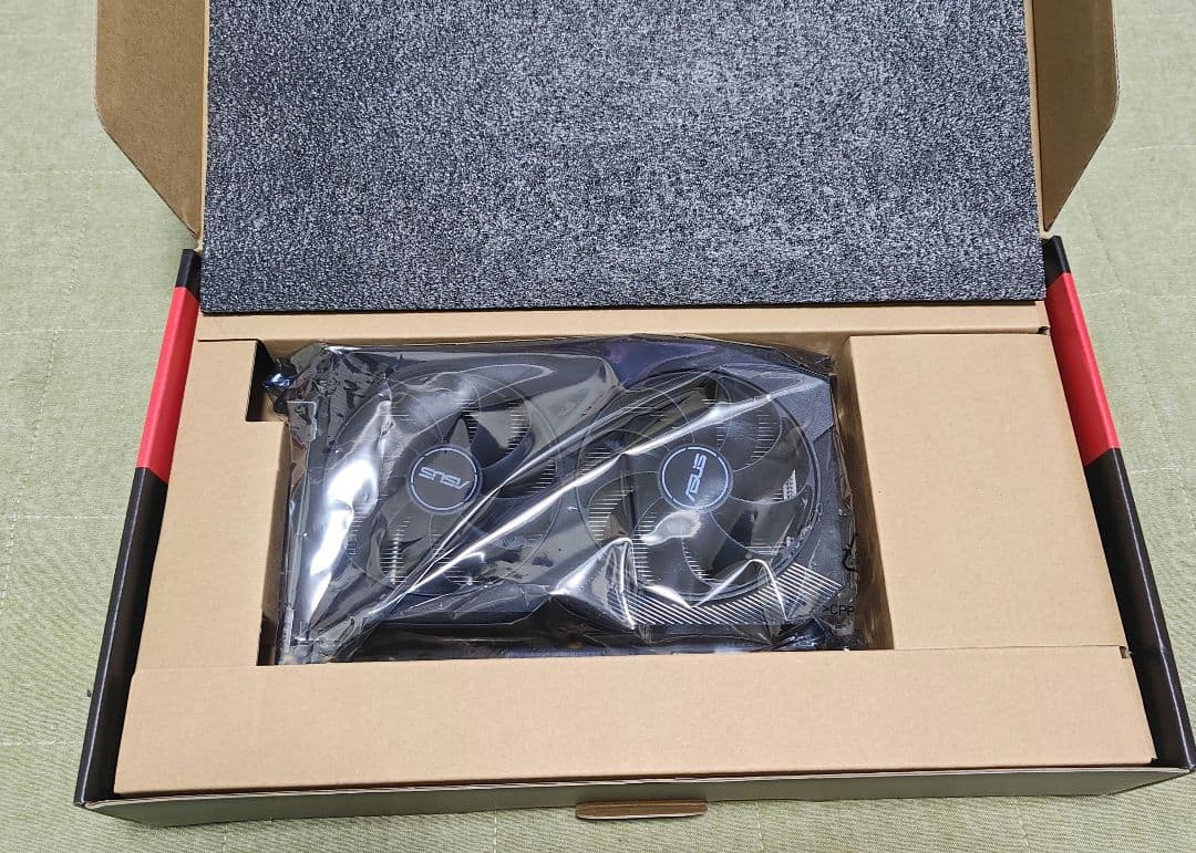 ASUS Radeon RX7600 8GB グラフィックボード
