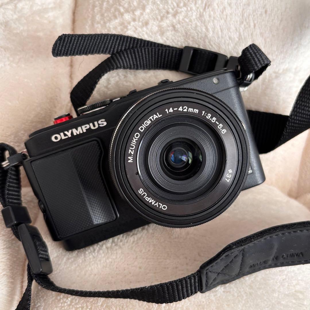 ミラーレス一眼レフカメラ　オリンパス OLYMPUS E-PL6 ブラック