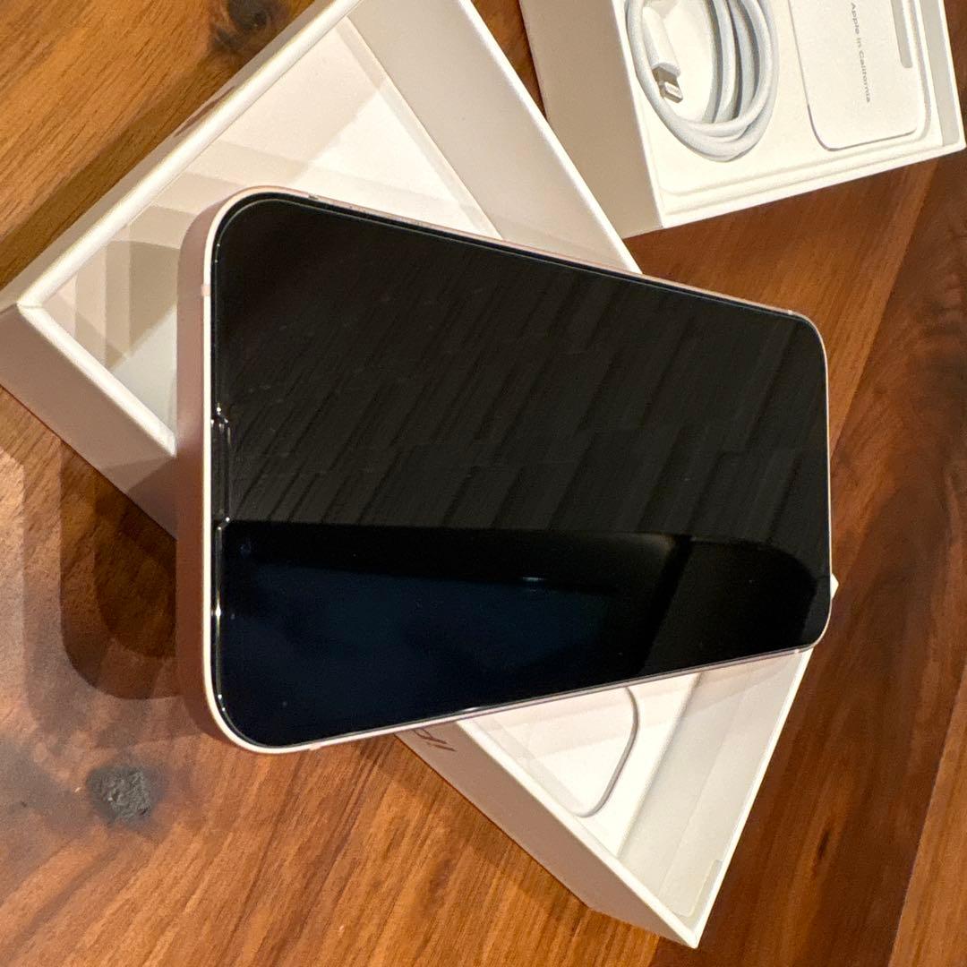 Apple iPhone 13 本体 SIMフリー