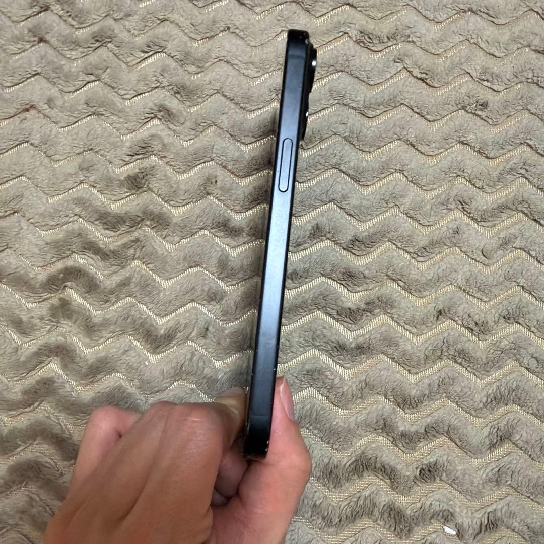 iphone 15 128GB ブラックSIMフリー バッテリー100％