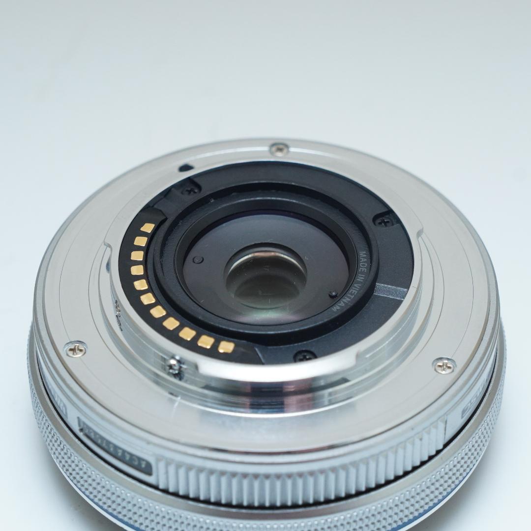 ★動画でも大満足★オリンパス14-42mm EZ パンケーキ　シルバー