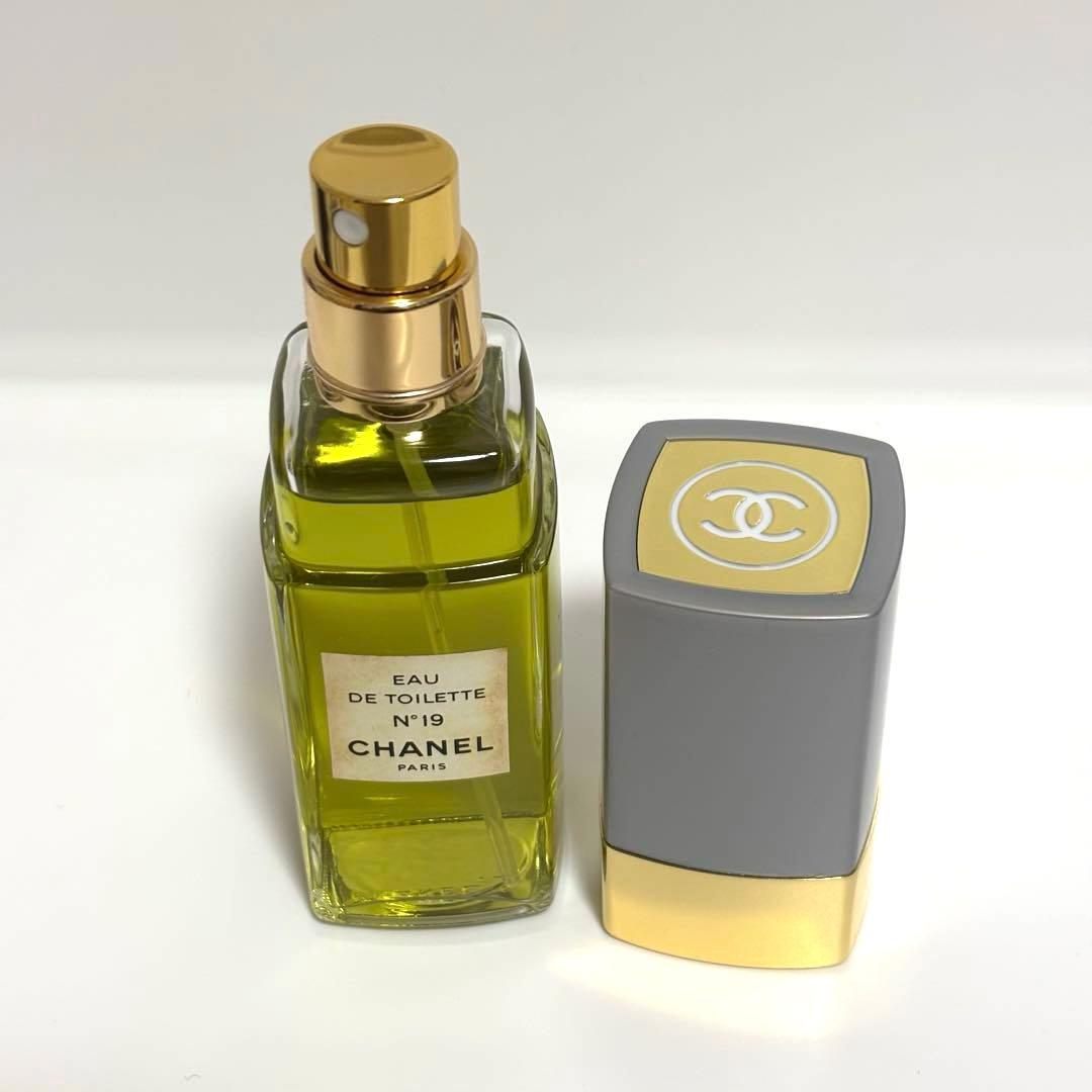 CHANEL シャネル N°19 100ml