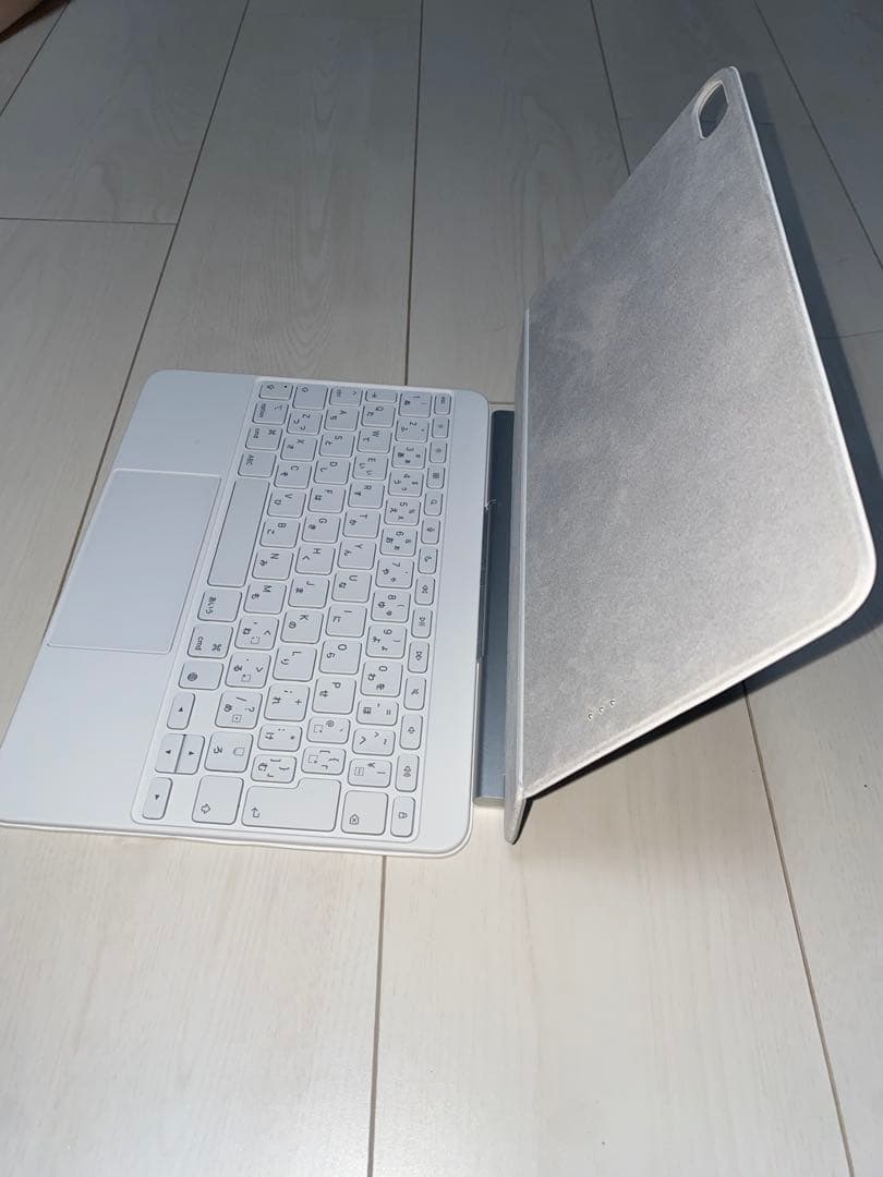 Magic Kerboard M3 11インチ