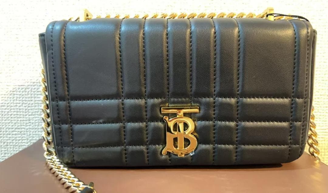Burberry Lola スモール ブラックゴールド チェーンバッグ 美品