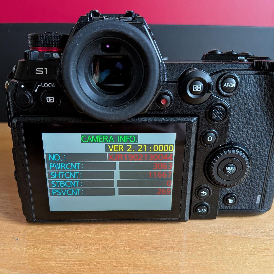 サ*ん様 フルサイズ一眼 LUMIX S1 有償アップデート済 バッテリー3個