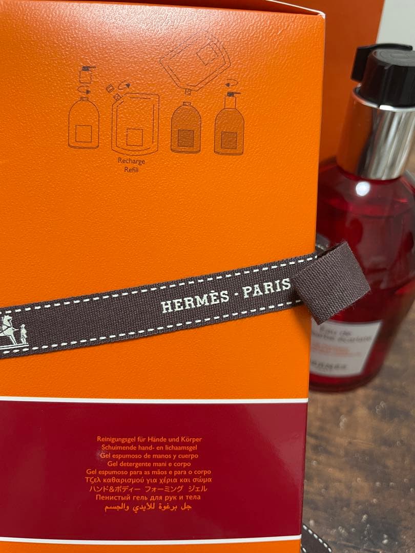 再値下げ☆新品 HERMES ハンド＆ボディクレンジングジェル滑り止めバンド付き