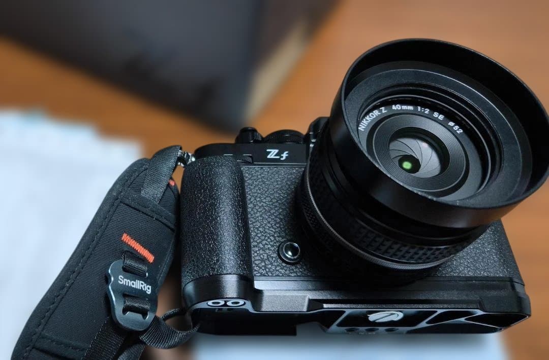 Nikon Zf F2キットレンズき　付属多数　中古美品
