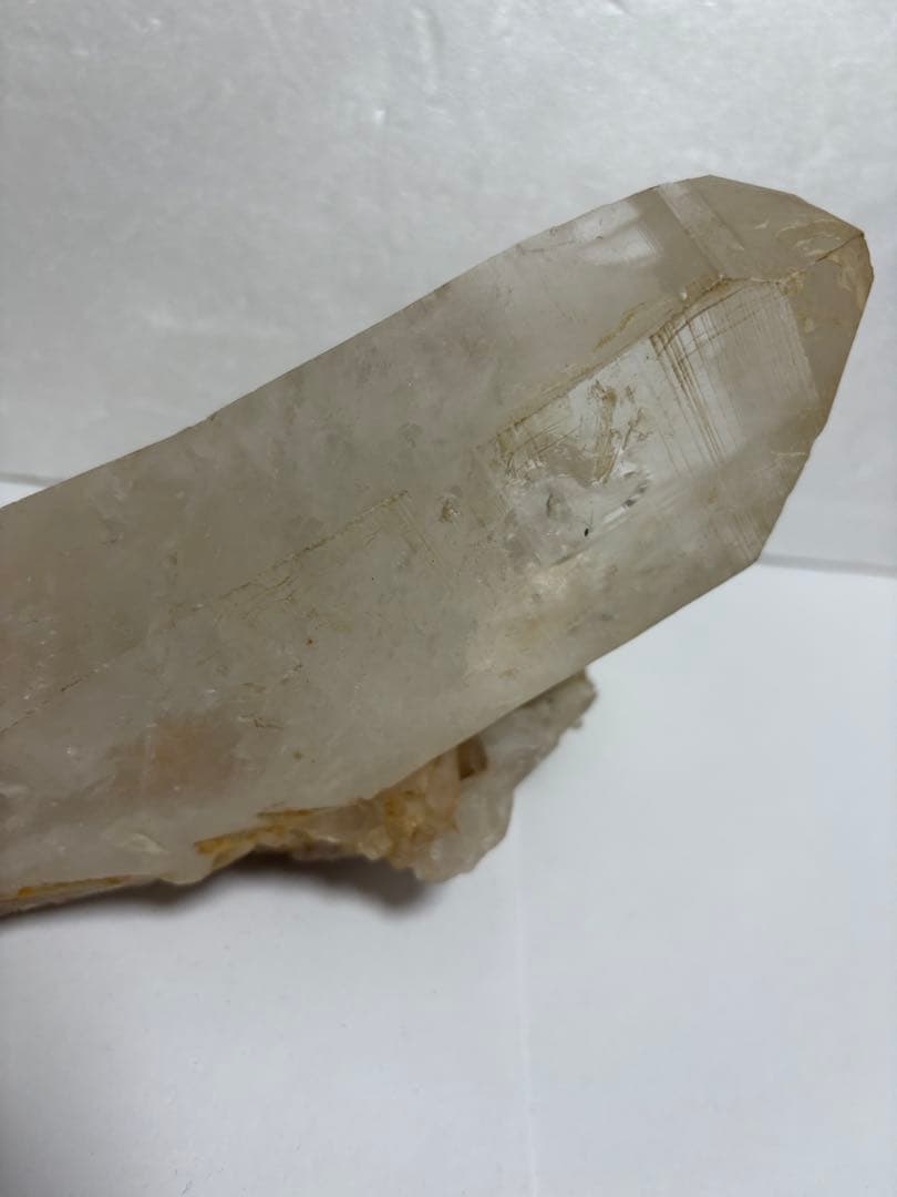 ヒマラヤ産　大きな水晶クラスタ　約1820g 置き物に良い形　パワーストーン
