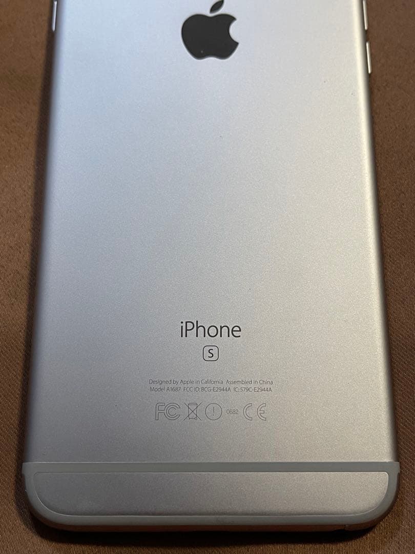 Apple iPhone 6s Plus 64GB スペースグレイ 本体