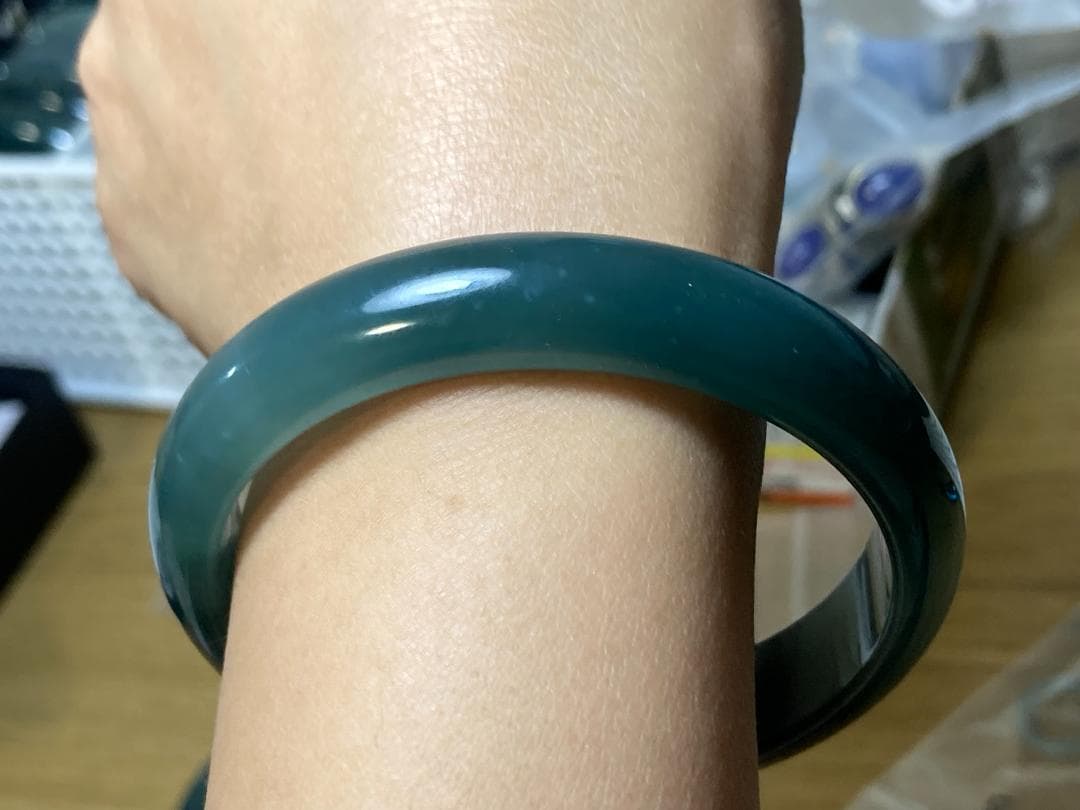 BG9-15 美品 氷糯種 青緑色 58.7MM グアテマラ産 本翡翠 バングル