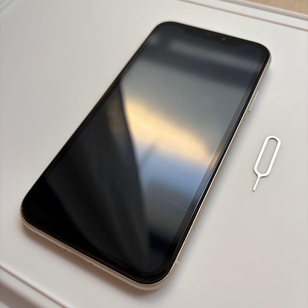 iPhone11 256GB ホワイト SIMフリー FaceID不可
