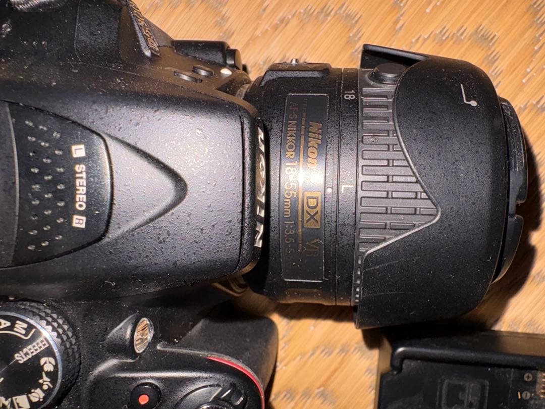 Nikon D5300 デジタル一眼レフカメラ 使用頻度少 動作確認済