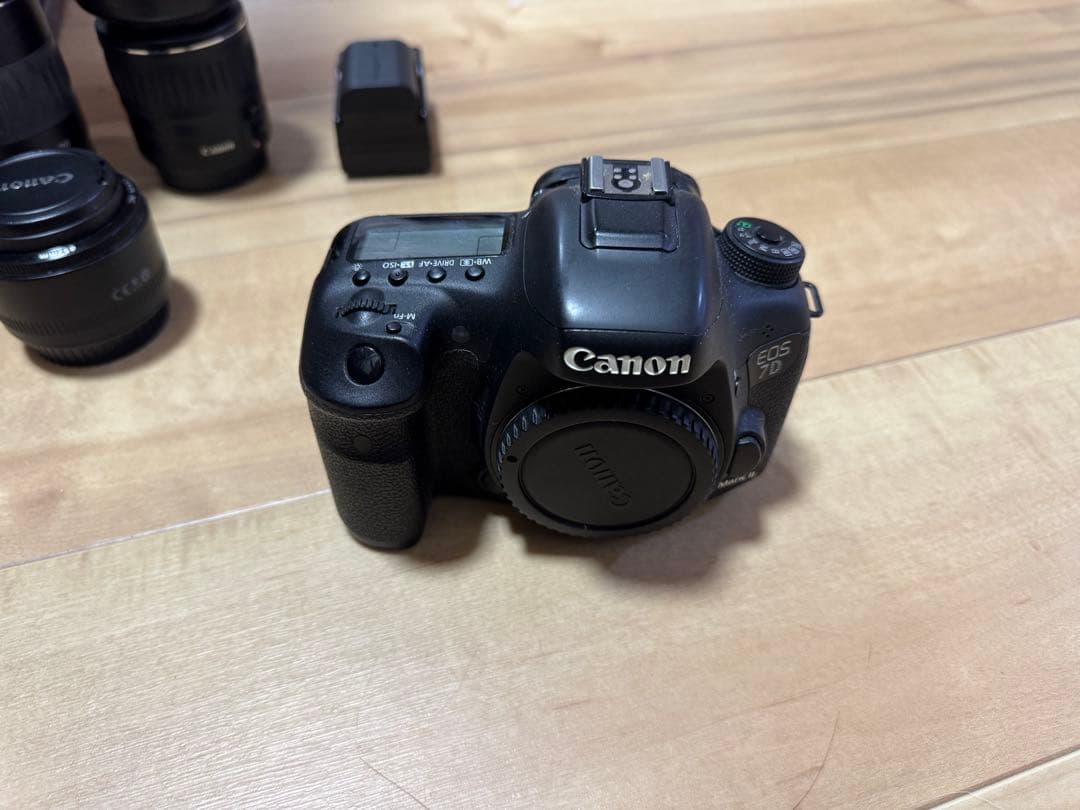 Canon EOS 70D デジタル一眼レフカメラ