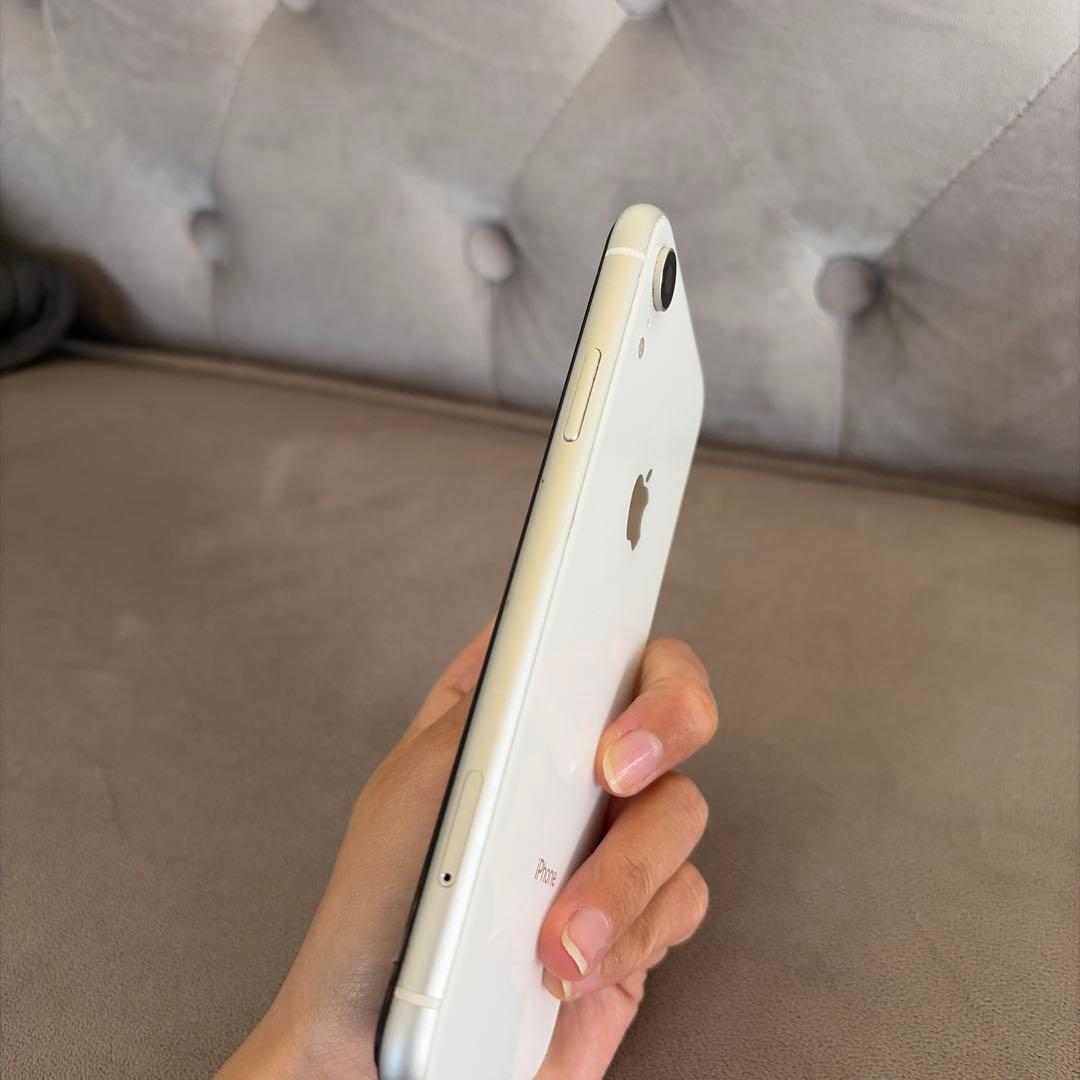 iphone XR 128G ホワイト