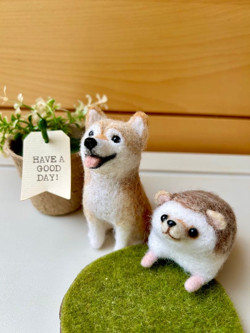 レフア♪犬 柴犬ちゃん ハリネズミちゃん 羊毛フェルト ハンドメイド