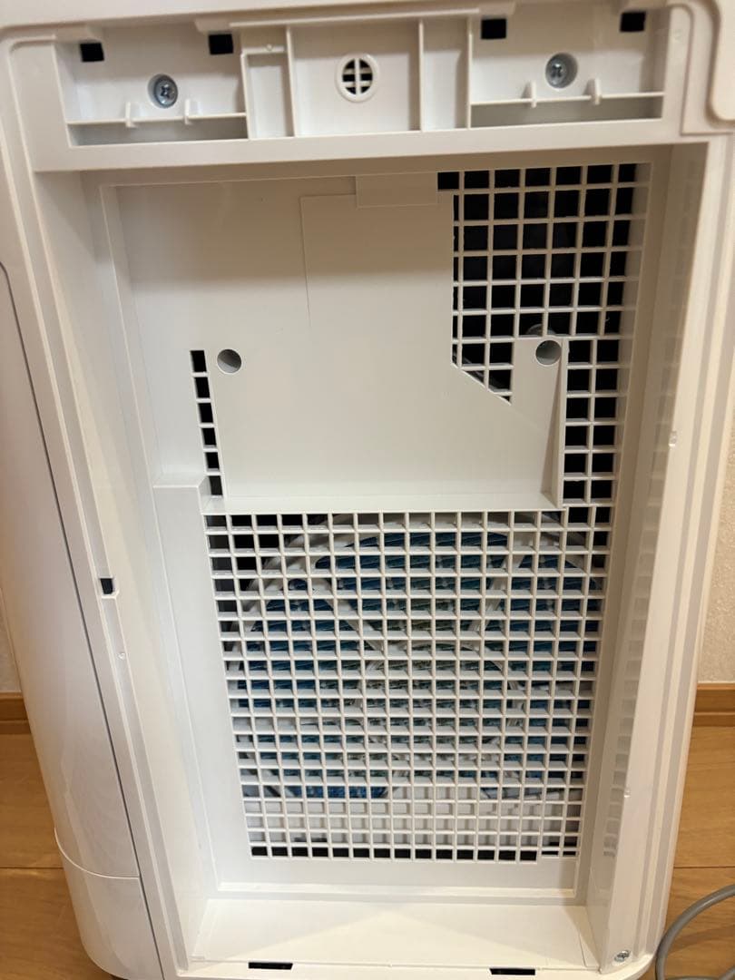 シャープ 加湿空気清浄機 プラズマクラスター 7000 23畳　KC-N50-W