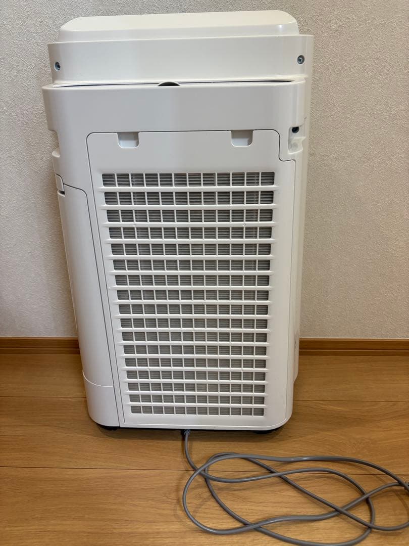 シャープ 加湿空気清浄機 プラズマクラスター 7000 23畳　KC-N50-W