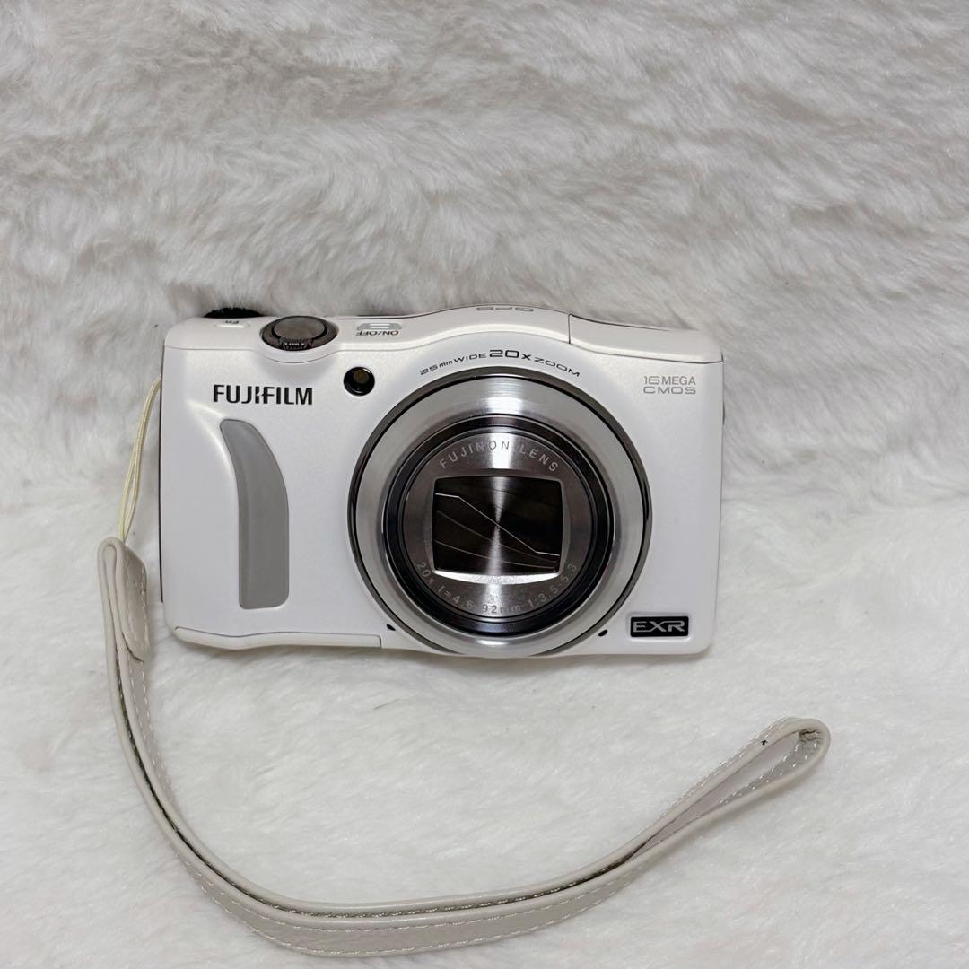 【極美品】FUJIFILM FinePix F770EXR ホワイト