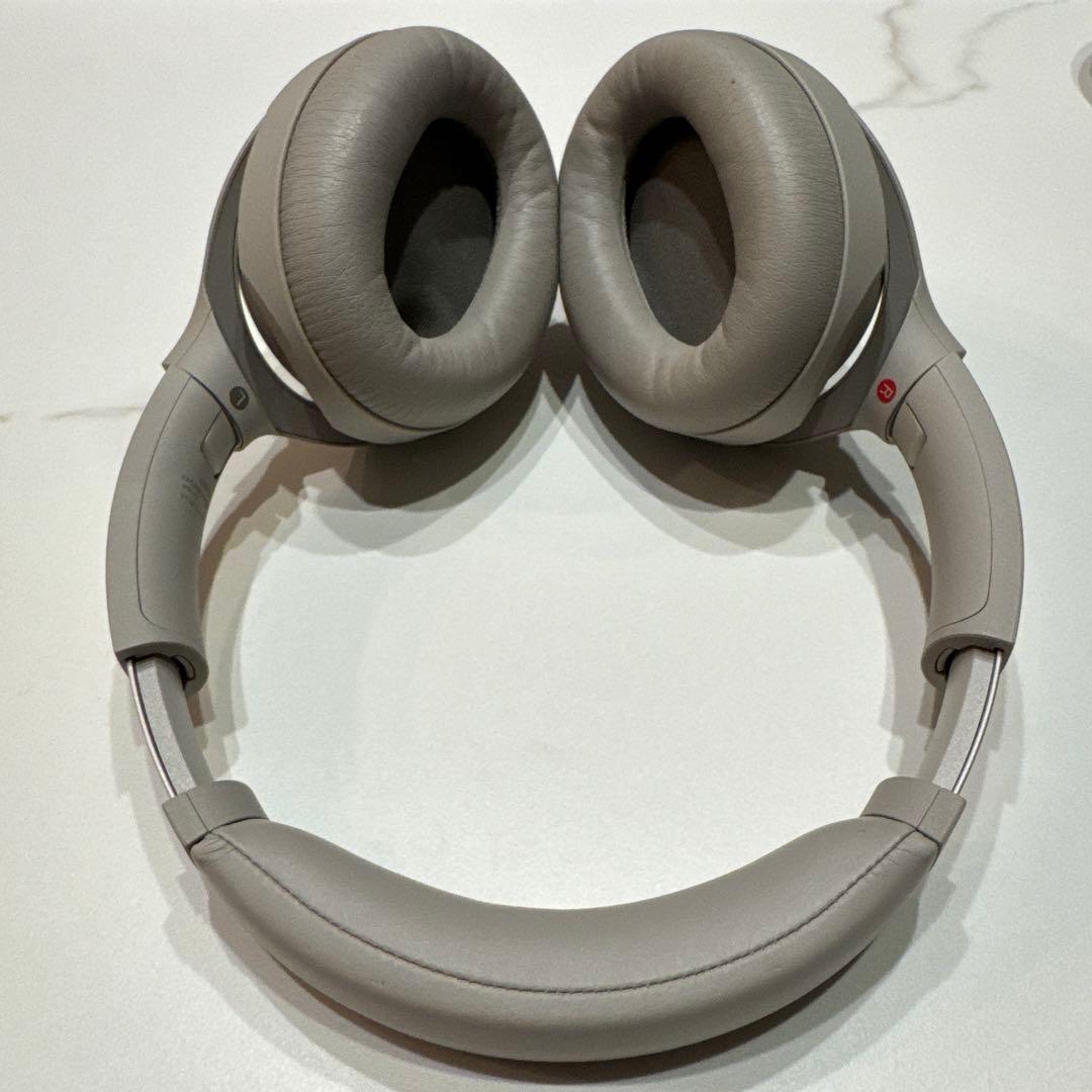 SONY WH-1000XM4ヘッドホン　ケース付き