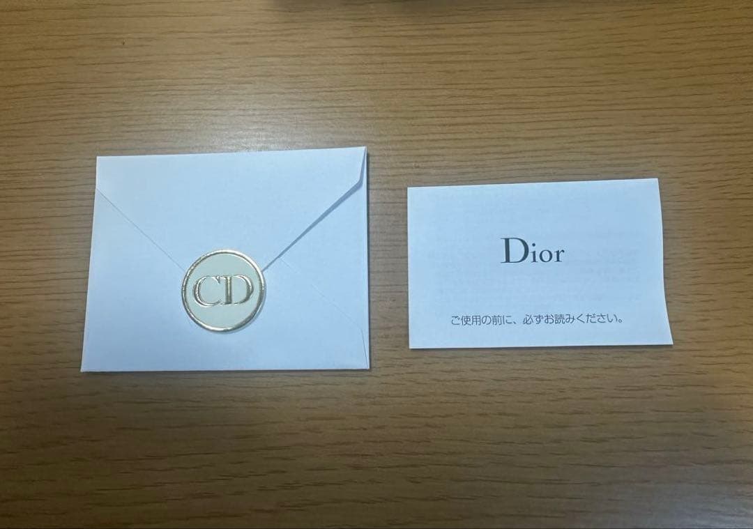 ジャドール ロー エッセンス ドゥ パルファン 40ml