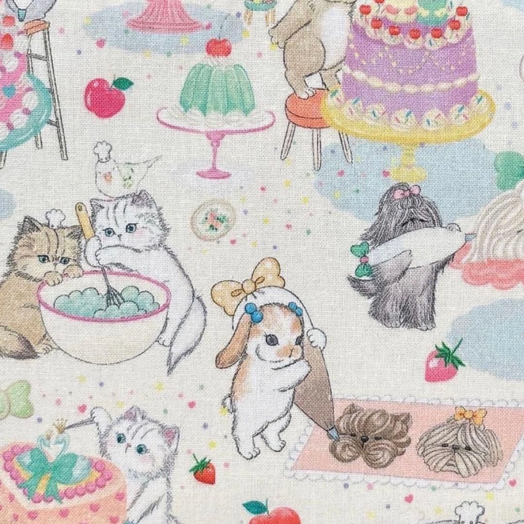 ⍨⃝ *　ふんわりフラットポーチ　ユキエモン　ハンドメイド