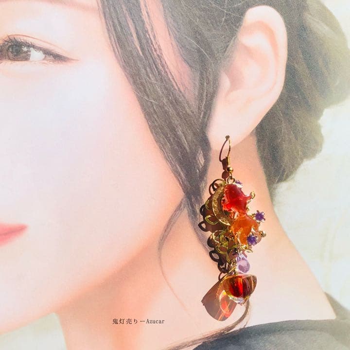 夕焼け空金魚と九尾狐と鬼灯の色変化勿忘草と雫ピアス　イヤリング