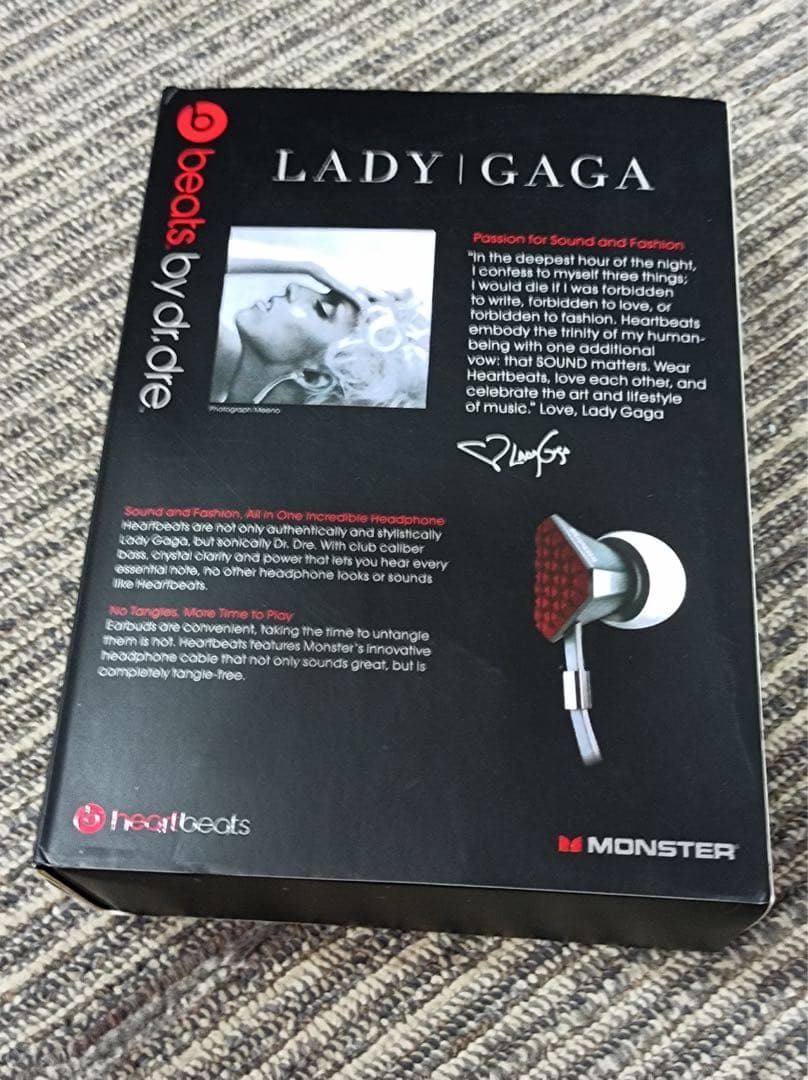 八6040【未使用品】 heart beats LADY GAGA イヤホン
