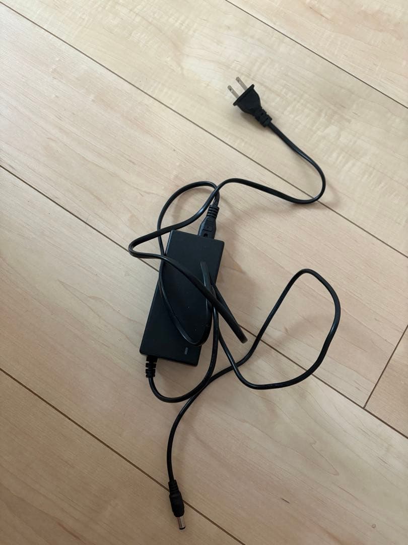 ホワイト ネイルマシーン USBポート付き