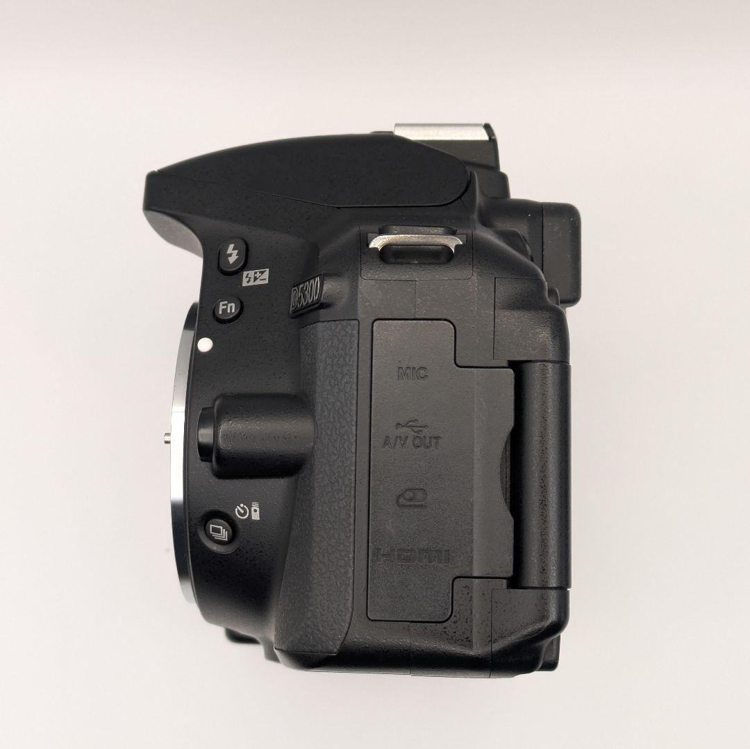 Nikon　D5300 レンズ (18-55)　VR