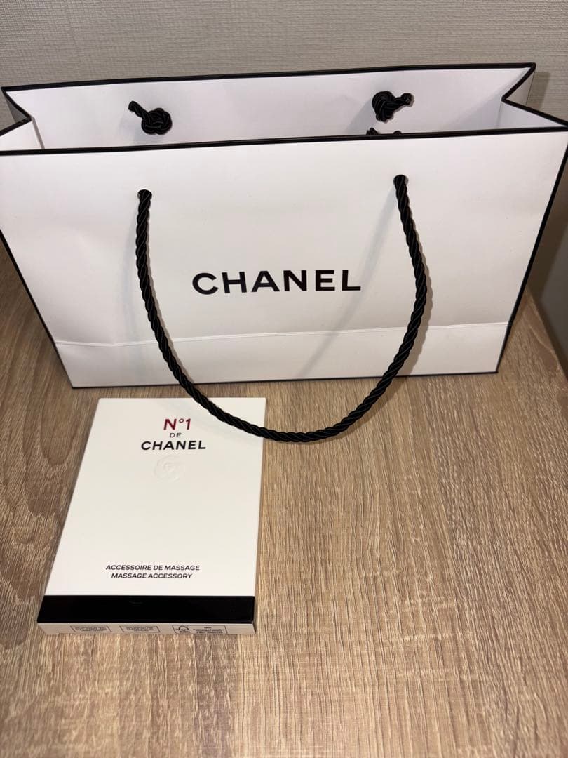 CHANEL N°1 マッサージアクセサリー