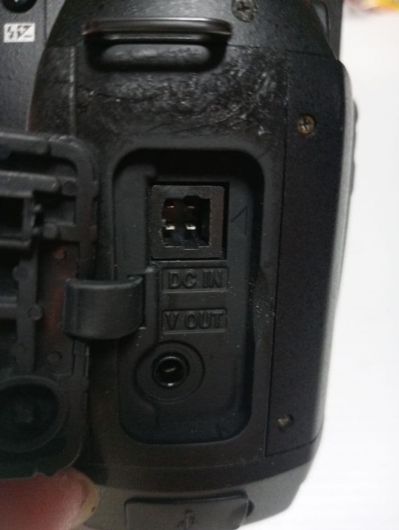 Nikon D70 デジタル一眼レフカメラ 本体