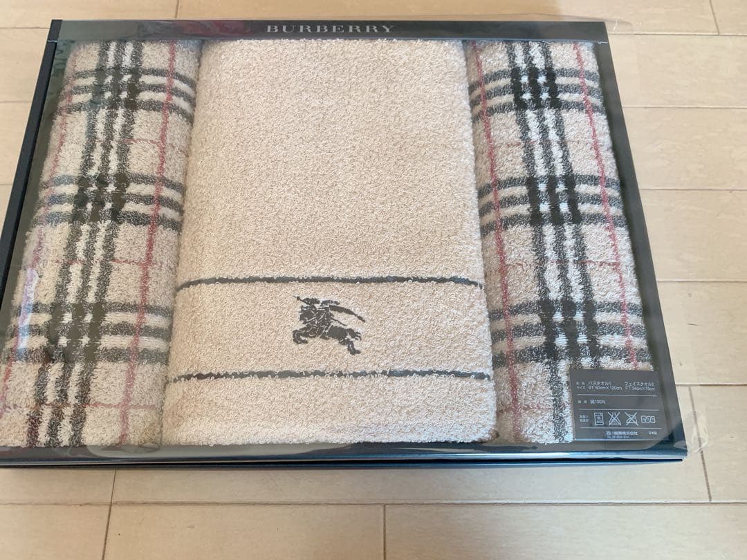 BURBERRY タオルセット チェック柄 バスタオル1枚　フェイスタオル2枚
