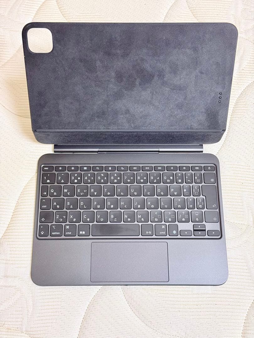 11インチiPad Pro（M4）Magic Keyboard MWR23J/A