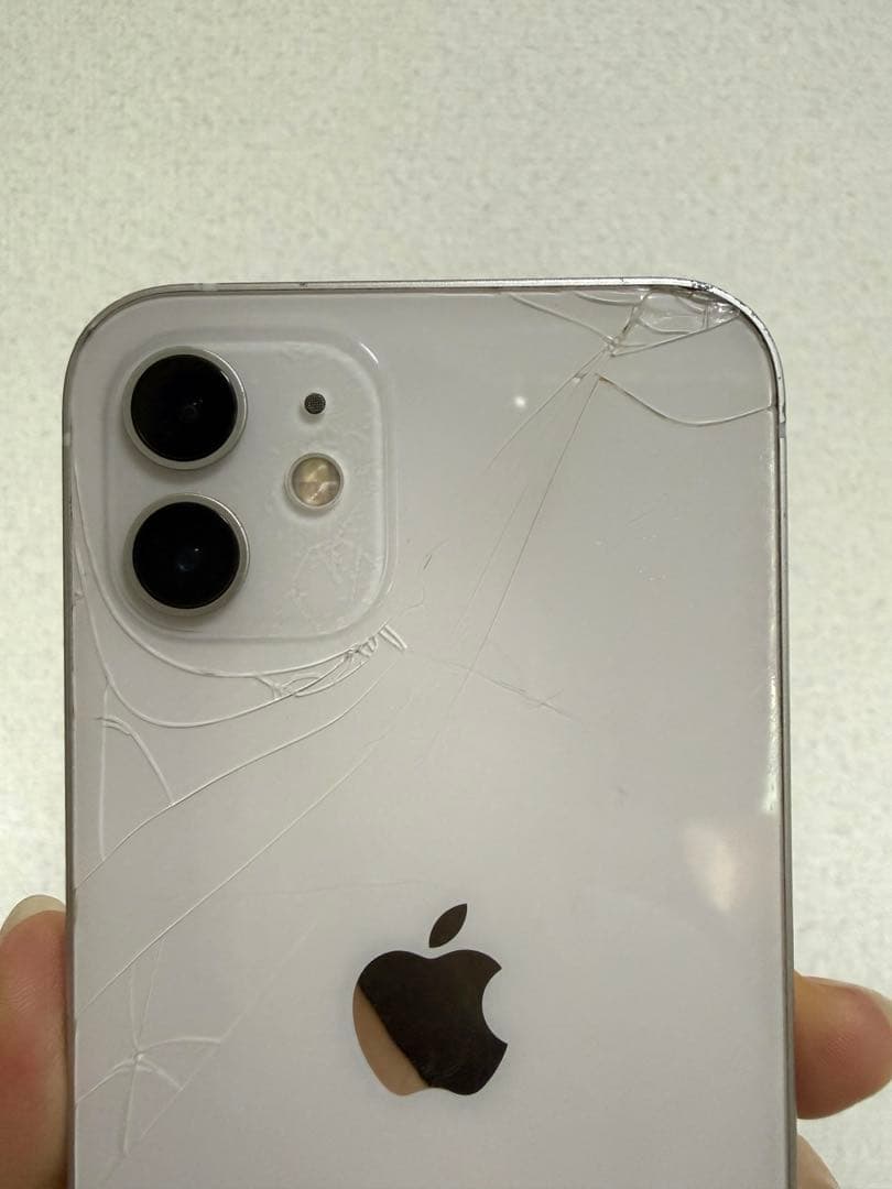 【SIMフリー】iPhone 12 ホワイト 128GB ※背面割れ