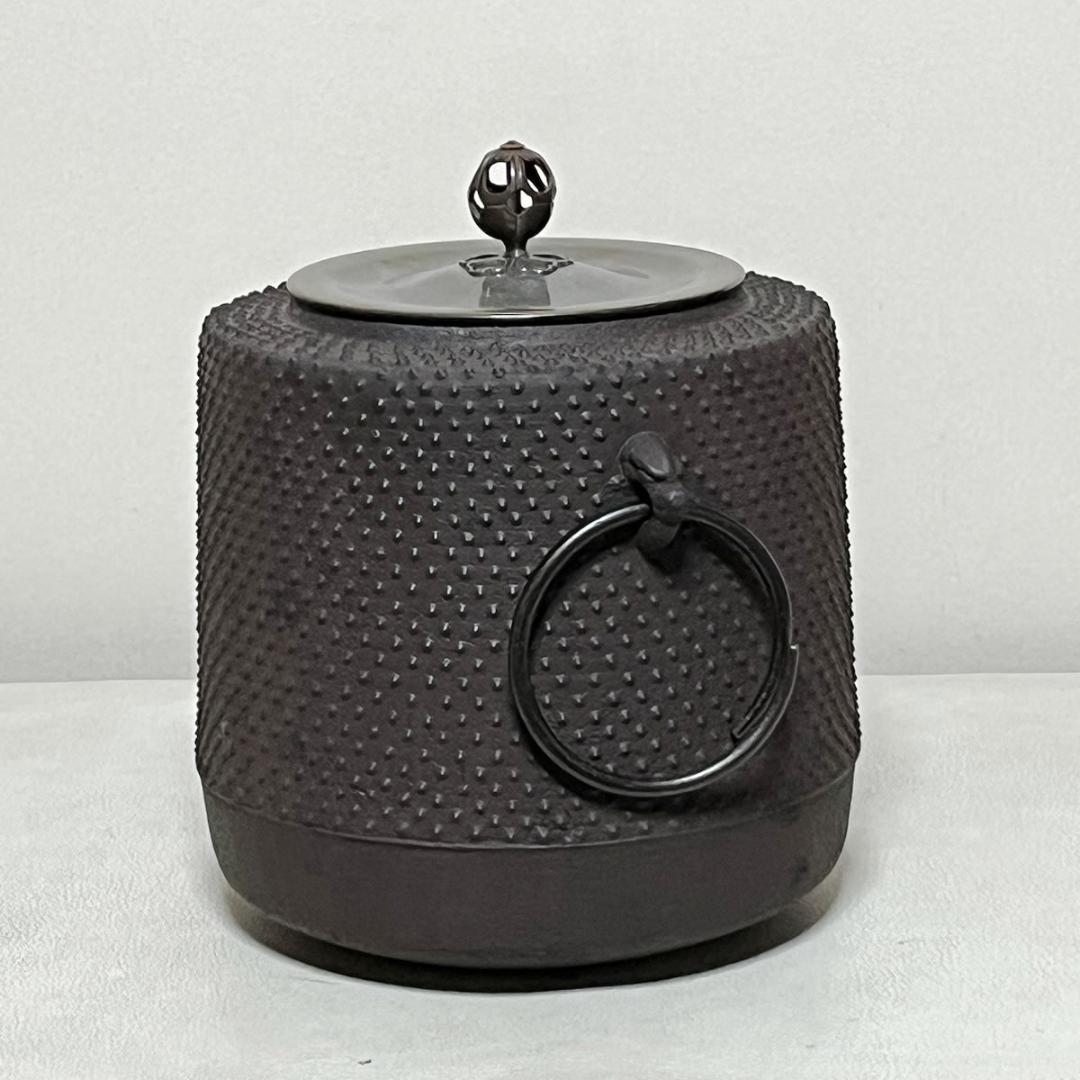 霰文 筒形釜 共箱 筒釜 茶釜 茶道具 【k3685】