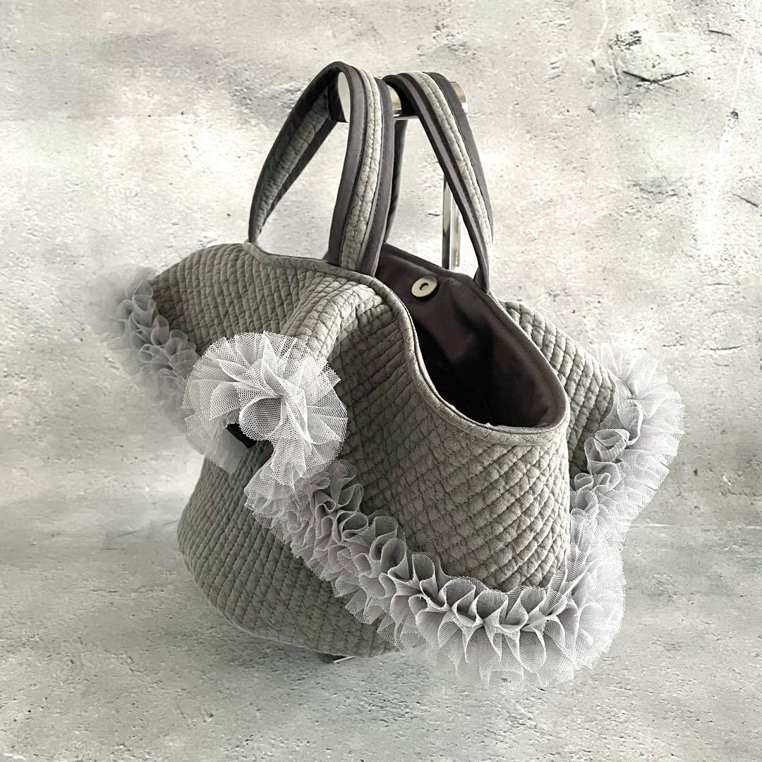 チュールフリル付き丸底マルシェバッグ　ヌビバッグ　グレー　ハンドメイド