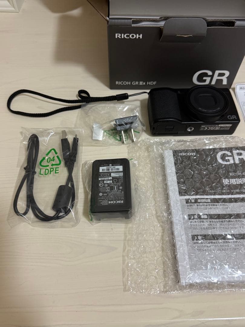 JHL 　リコーGR3X HDF カメラ　2026年2月購入分　保証書付き