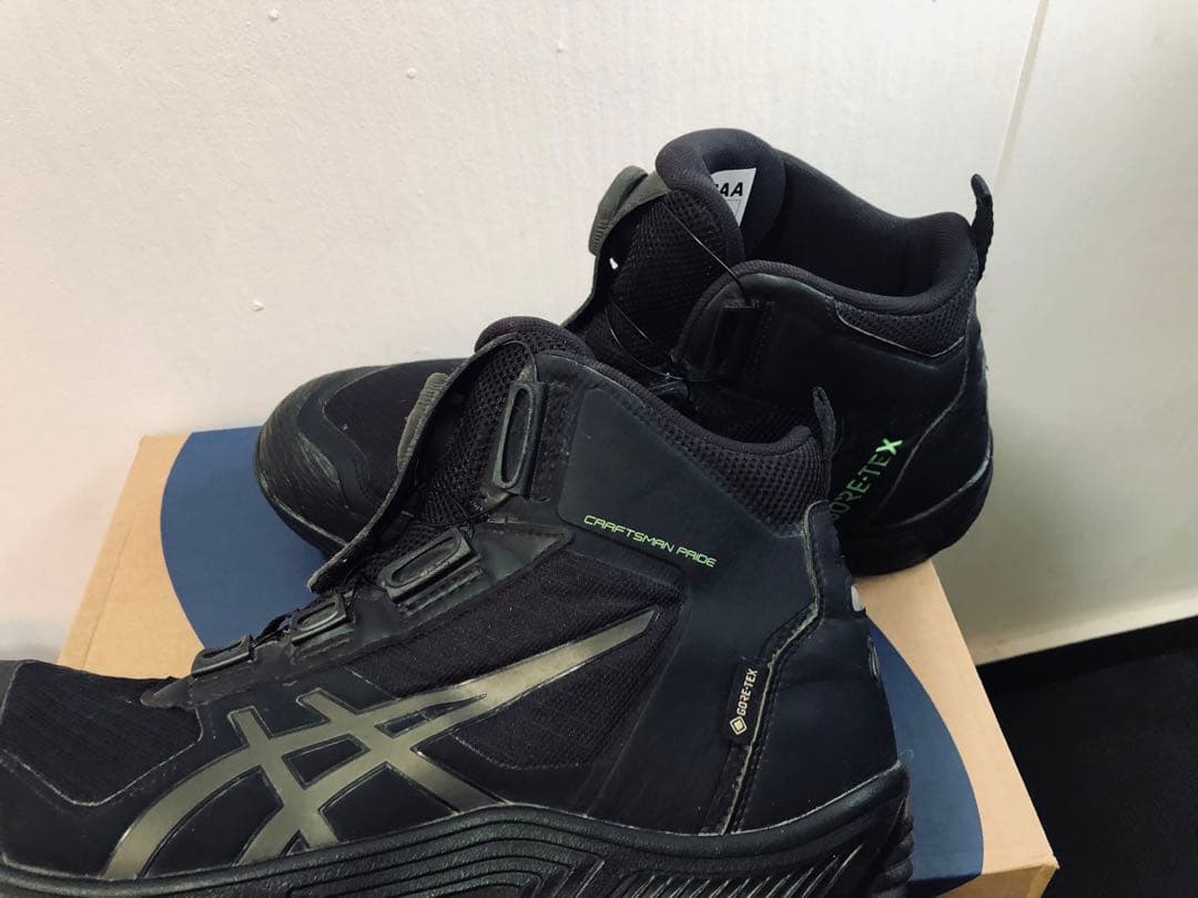 安全靴 asics