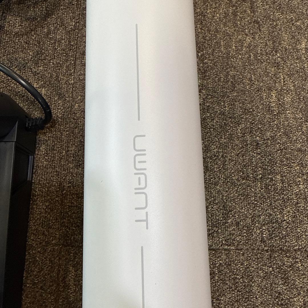 UWANT D100湿乾両用掃除機 ドック式
