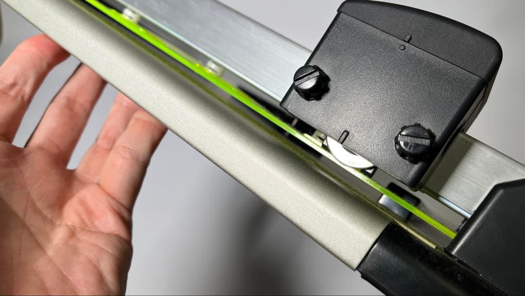 カール事務機　裁断機　CARL DC-210N A4 ディスクカッター