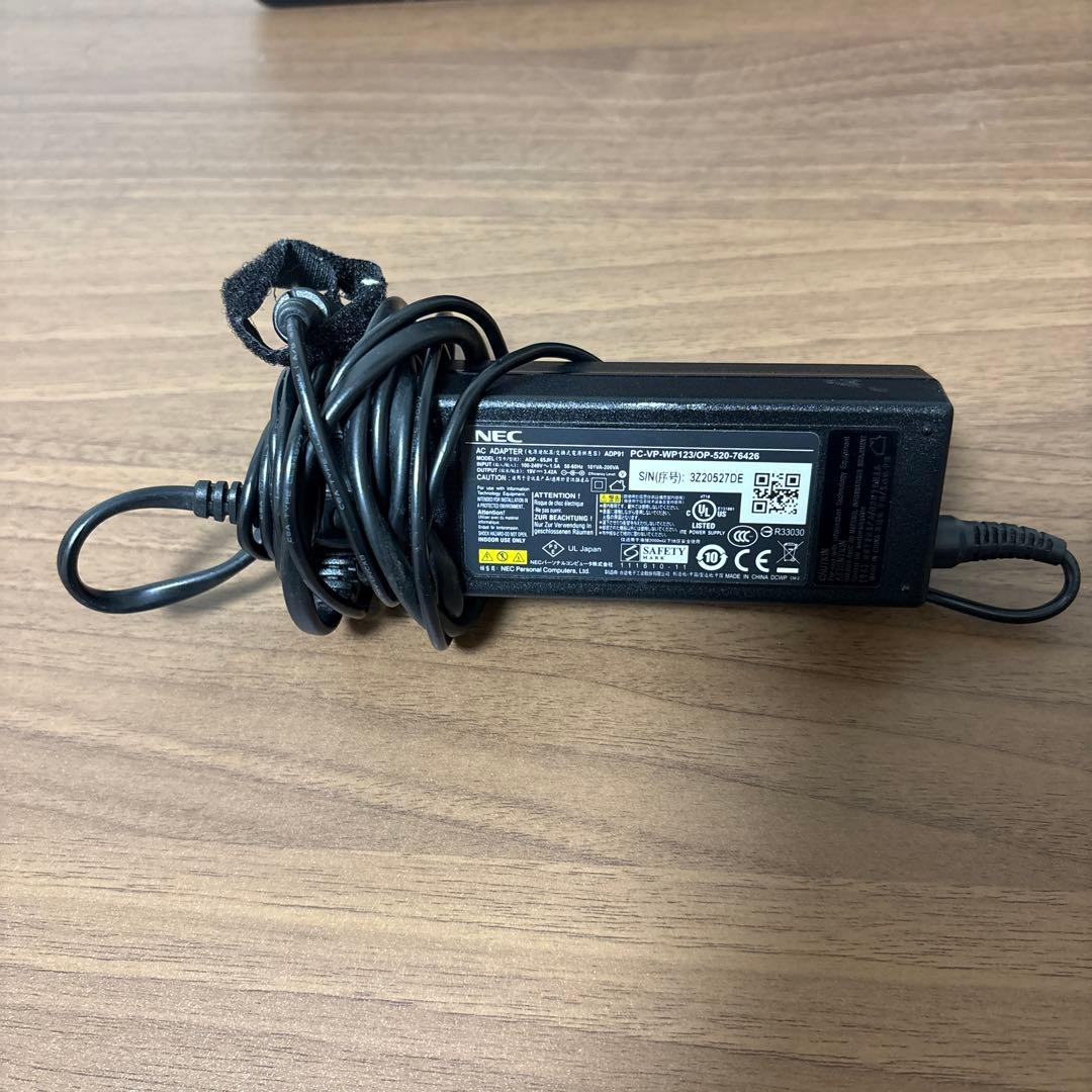 PCーLS350NSWーE3 パソコン　（白）