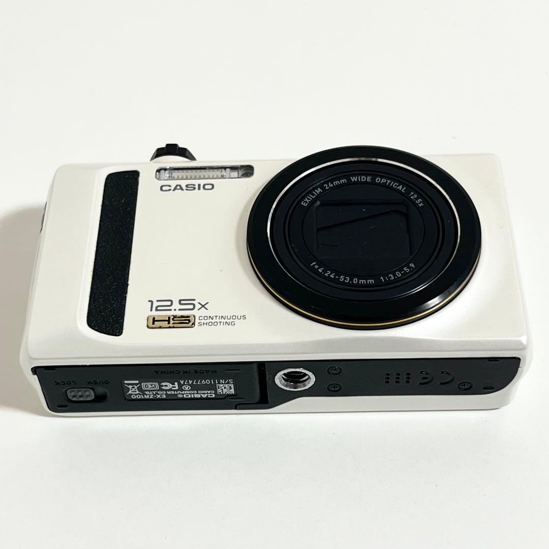 デジタルカメラ CASIO EXILIM EX-ZR100