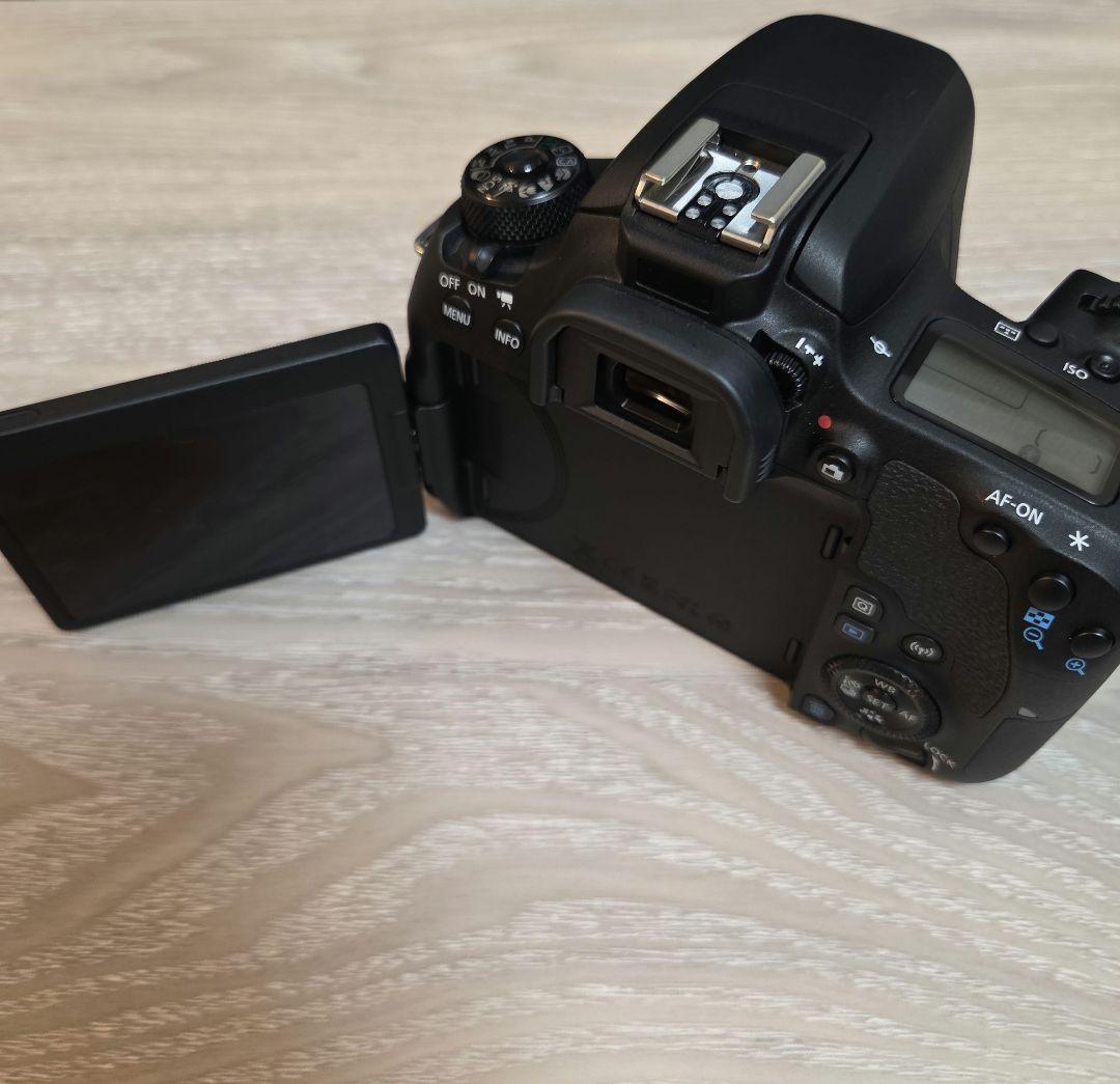 【美品】EOS9000D デジタル一眼 レフカメラ
