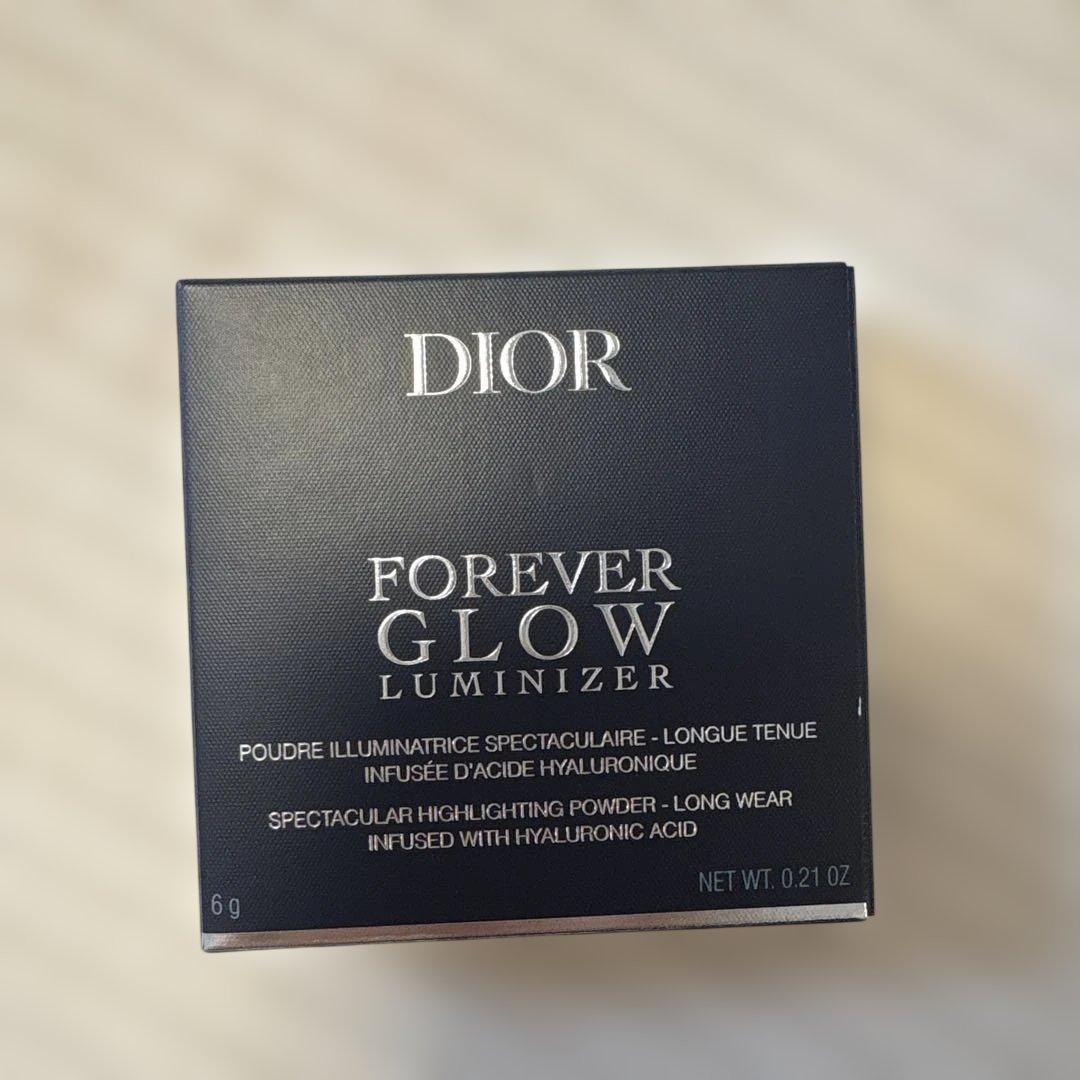 【新品】Christian Dior フォーエバーグロウルミナイザー　004