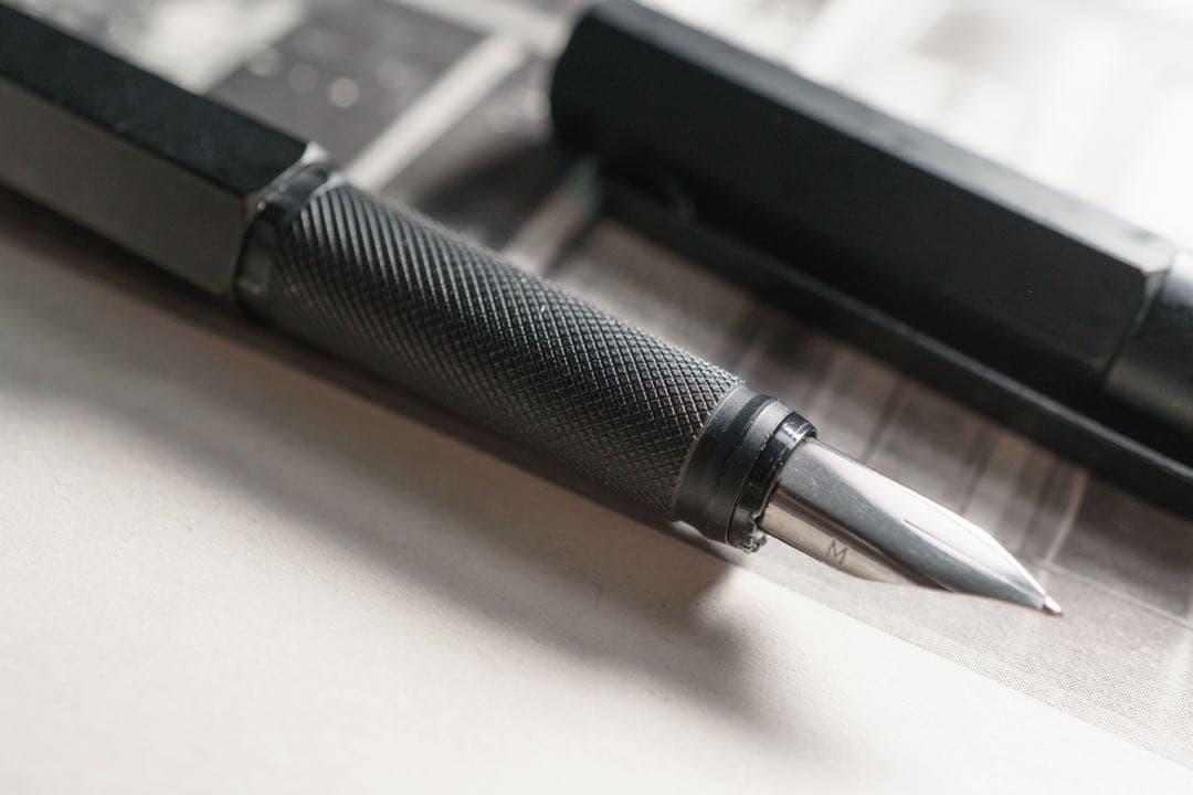 rotring 600 万年筆 黒 M