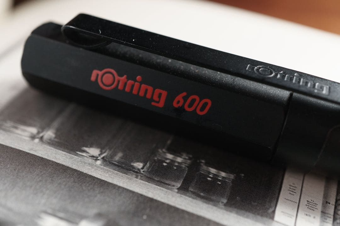 rotring 600 万年筆 黒 M